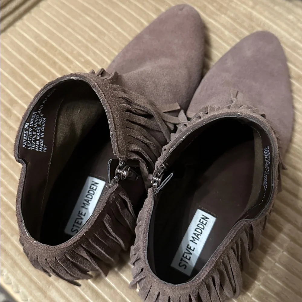 Steve Madden Brown Fringe Ankle Boots 9M